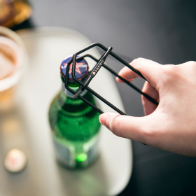 Kanari - HOUSE 房屋開瓶器（黑色）