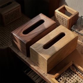 土與木之間 - 呷胖實木面紙盒（胡桃木）