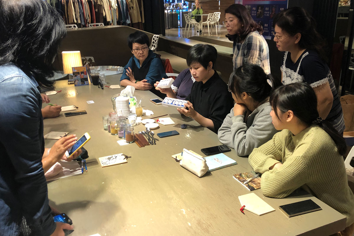 台中繪畫課|陳珮怡・岩彩畫薊罌粟